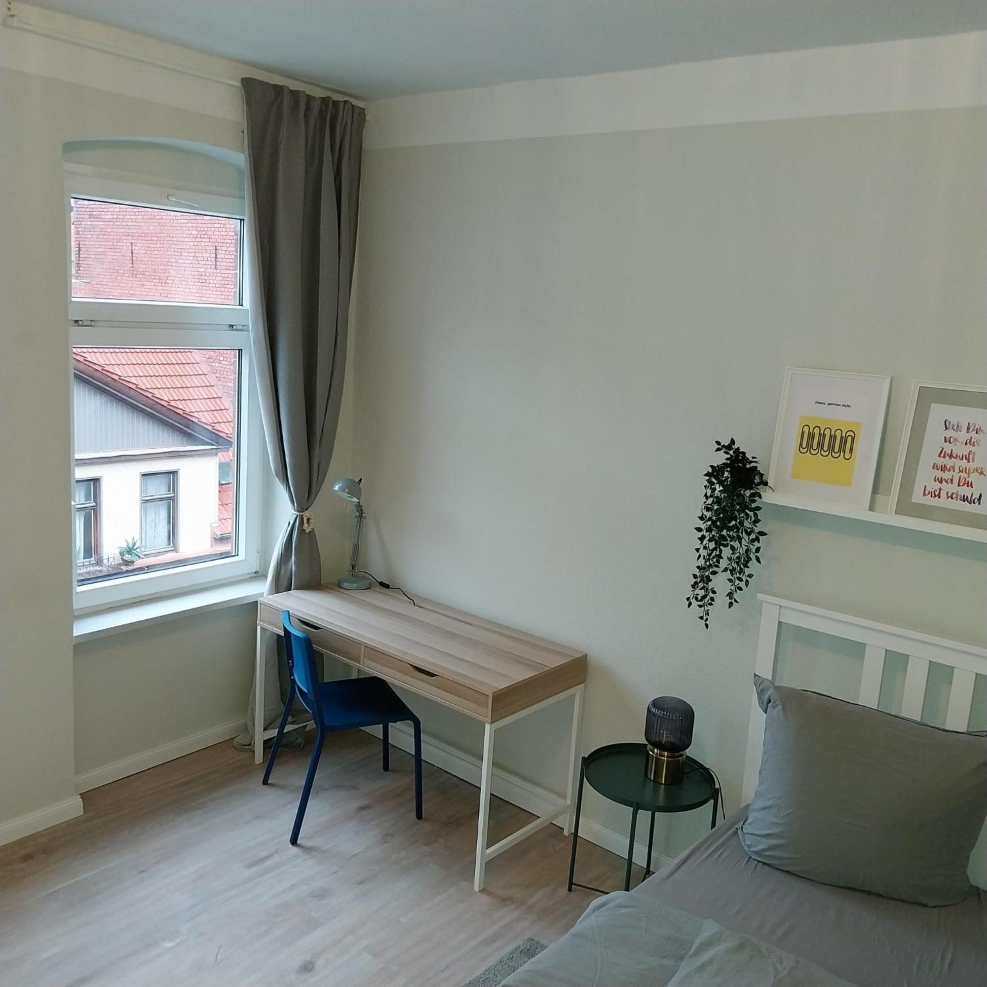 Grossraum-Apartments Mit 2Sz, Wz, Kueche, Smart-Tv, Parken, Etc Erfurt Quarto foto